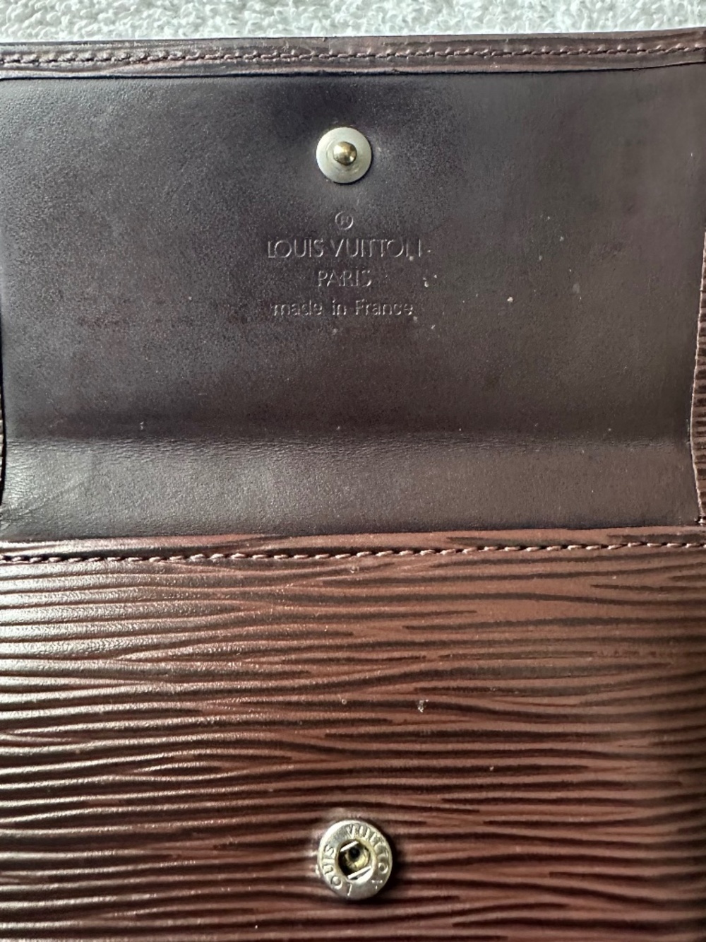 Louis Vuitton Vintage Epi Leather Wallet | Dark Brown Compact French Luxury - Picture 3 of 12